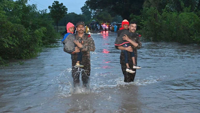 Son Swept Away, Telangana Mother Waits For 30 Hours. Then A Dramatic Rescue Son Swept Away, Telangana Mother Waits For 30 Hours. Then A Dramatic Rescue