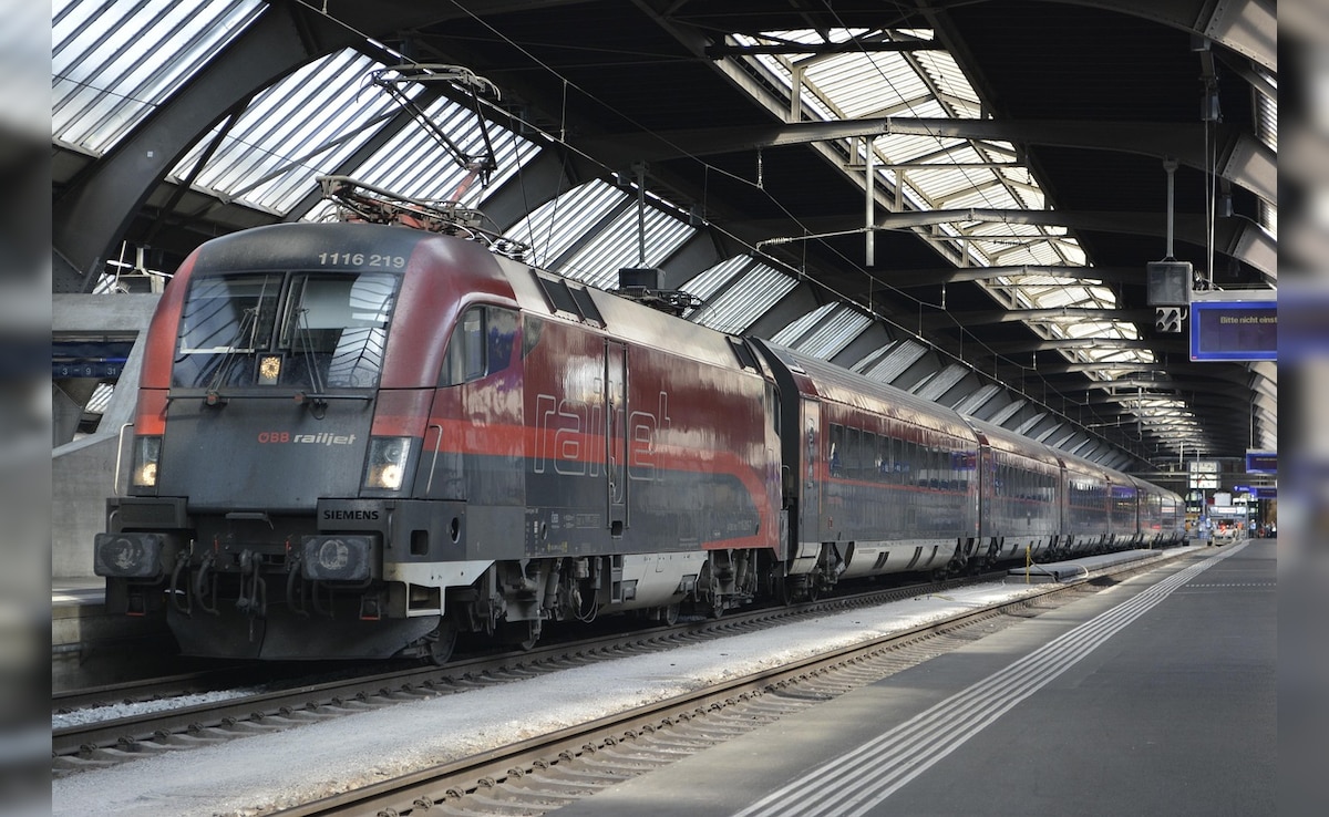Man Clings To Austrian High-Speed Train, Survives