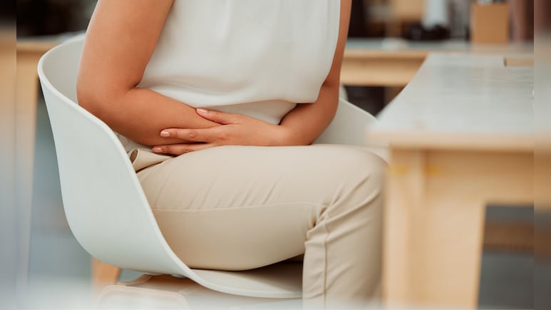 पाचन शक्ति बढ़ाने के लिए फॉलो करें आयुर्वेद के ये गोल्डन रूल्स, जान लें खाने-पीने का सही तरीका पाचन शक्ति बढ़ाने के लिए फॉलो करें आयुर्वेद के ये गोल्डन रूल्स, जान लें खाने-पीने का सही तरीका