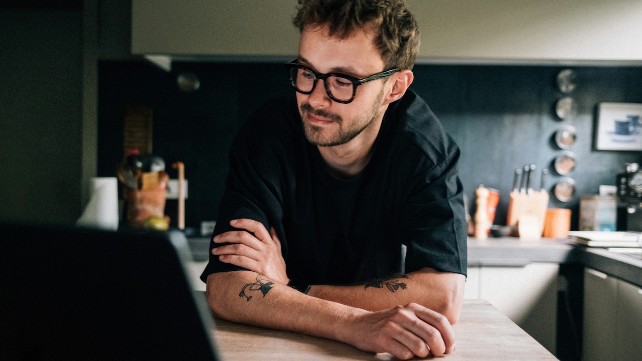 Stay lost in your story, not your eye strain, with the reading glasses for marathon e-book sessions