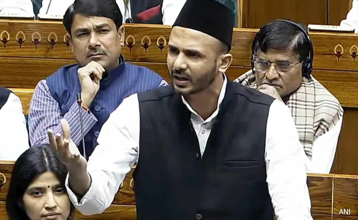 संभल में सपा सांसद जियाउर्रहमान बर्क के घर पर चलेगा बुलडोजर! कोर्ट ने ठोंका 1.35 लाख का जुर्माना भी