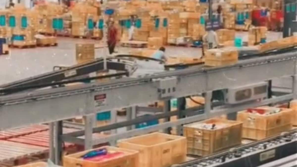 Deepinder Goyal Shares Sneak Peek Inside Blinkit Warehouse Full Of Chocolates, Internet Reacts