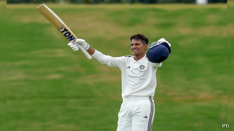 Duleep Trophy 2025: थम नहीं रहा यश ढुल का बल्ला, DPL के बाद दलीप ट्रॉफी में ठोका शतक Duleep Trophy 2025: थम नहीं रहा यश ढुल का बल्ला, DPL के बाद दलीप ट्रॉफी में ठोका शतक