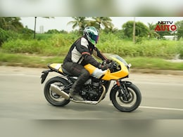 Triumph Thruxton 400 Review; Bringing Back The Café Racer Cool