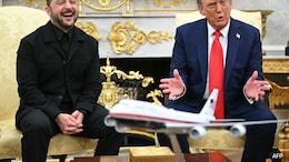 Zelensky Gifts Trump Golf Club Of Ukrainian Soldier "Who Lost His Leg During Russia's Invasion"