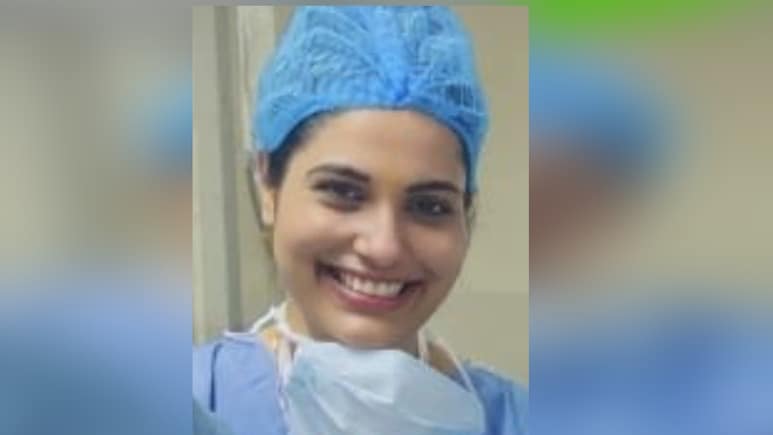 Rajasthan: महिला डॉक्टर के सिर को कुचल गया ट्रोला, मौके पर ही हो गई दर्दनाक मौत Rajasthan: महिला डॉक्टर के सिर को कुचल गया ट्रोला, मौके पर ही हो गई दर्दनाक मौत