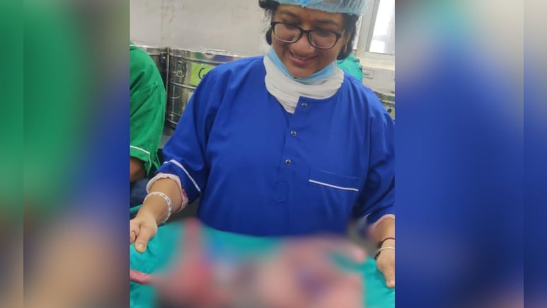 महिला ने एक साथ तीन बच्चियों को दिया जन्म, डॉक्टरों की टीम ने की सफल डिलीवरी