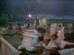 मिथुन चक्रवर्ती की वो फिल्म जिसने 43 साल पहले 'शोले' को चटाई थी धूल, 2 करोड़ में कमाए 100 करोड़, पता है नाम? मिथुन चक्रवर्ती की वो फिल्म जिसने 43 साल पहले 'शोले' को चटाई थी धूल, 2 करोड़ में कमाए 100 करोड़, पता है नाम?