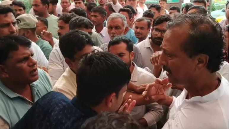 Rajasthan: झुंझुनूं में बीजेपी नेताओं से भिड़ गए राजेंद्र सिंह गुढ़ा, तैश में आकर राजेश दहिया पर कर दी टिप्पणी
