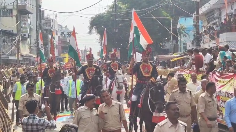 आज निकलेगी बाबा महाकाल की शाही सवारी, 6 मुखारबिंद होंगे शामिल, होगी पुष्प वर्षा, ये रूट रहेंगे बंद आज निकलेगी बाबा महाकाल की शाही सवारी, 6 मुखारबिंद होंगे शामिल, होगी पुष्प वर्षा, ये रूट रहेंगे बंद