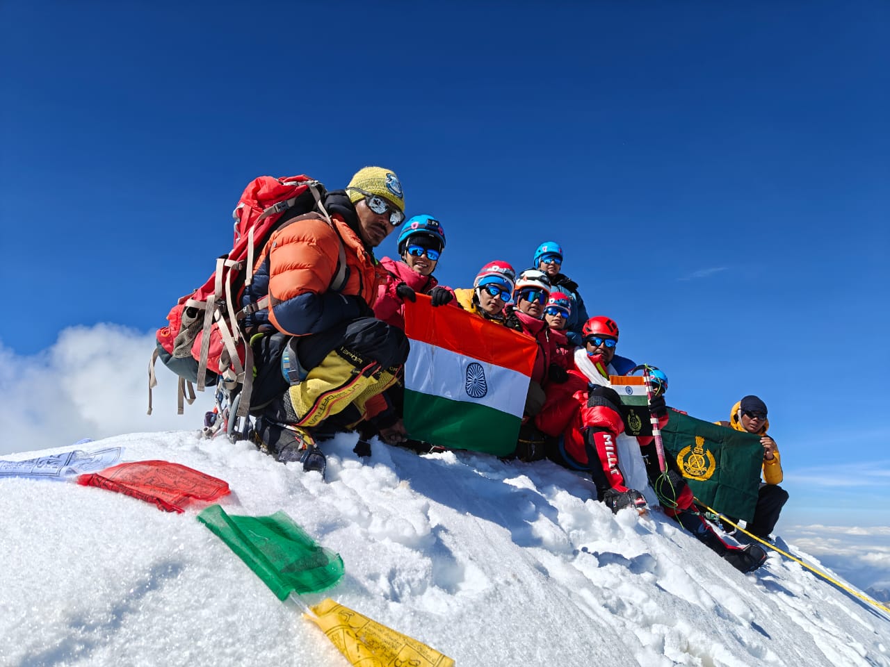 आईटीबीपी ने रचा इतिहास, माउंट नुन पर महिला पर्वतारोहियों ने फहराया तिरंगा
