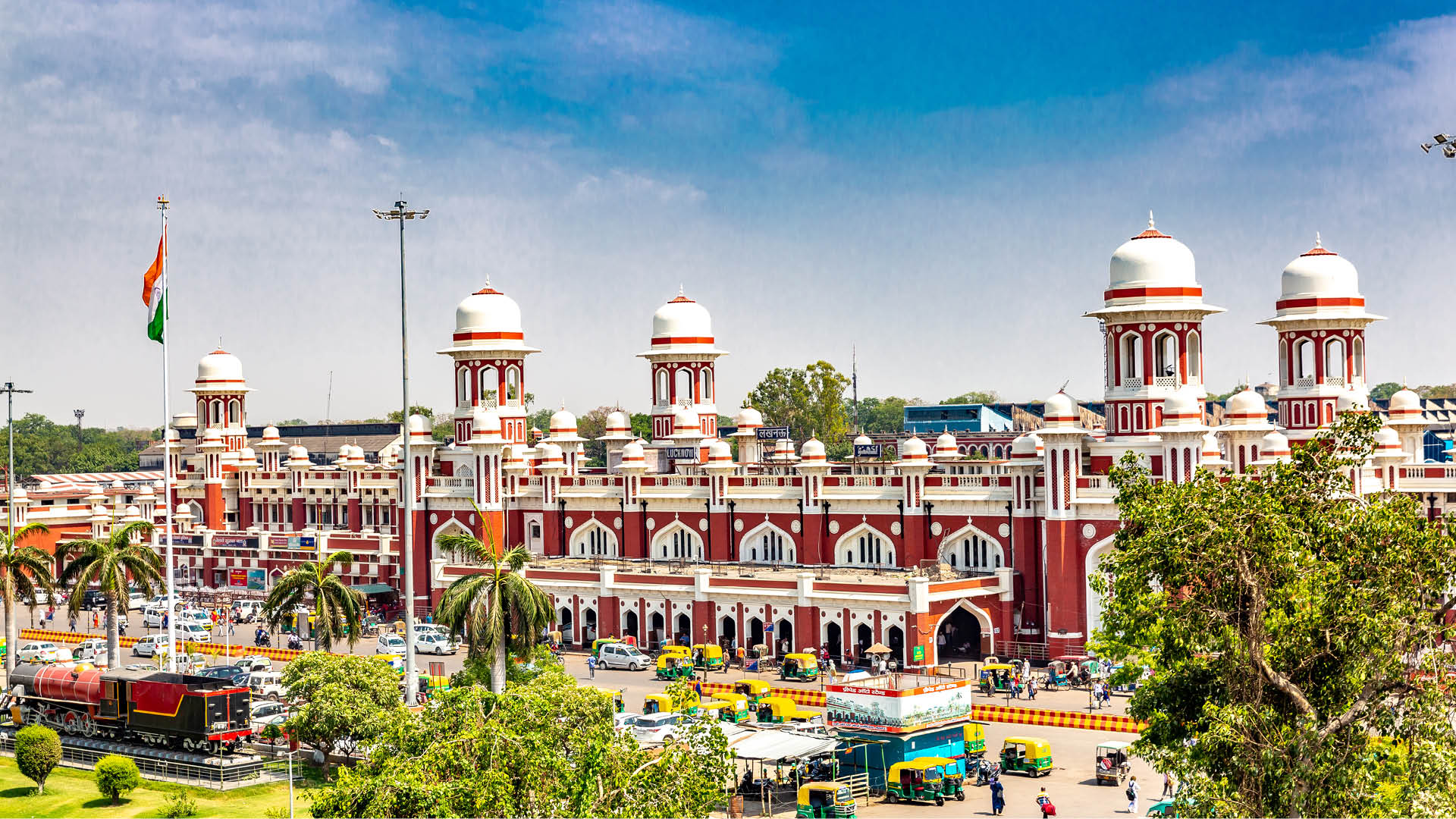 रेस्टोरेंट में मुर्गा खाने जाइए तो कपड़े सोच समझकर पहनिए, वरना कुछ यूं हो सकता है 