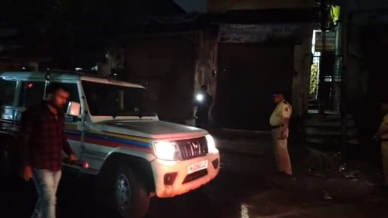Ulhasnagar News : उल्हासनगर हादरले: लघुशंकेसाठी गेलेल्या भावोजीवर मेहुण्याने झाडल्या गोळ्या