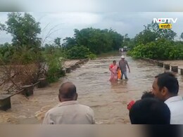 Vidarbha Rain: यवतमाळसह वाशिम जिल्ह्याला पावसाने झोडपले, अनेक रस्ते बंद, घरांमध्ये पाणीही शिरलं