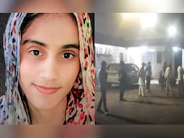 मनीषा मर्डर केस में पुलिस खाली हाथ, क्या CBI जांच से सुलझेगी गुत्थी? अंतिम संस्कार में उमड़े ग्रामीणों ने दी चेतावनी मनीषा मर्डर केस में पुलिस खाली हाथ, क्या CBI जांच से सुलझेगी गुत्थी? अंतिम संस्कार में उमड़े ग्रामीणों ने दी चेतावनी