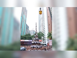 Mumbai Dahi Handi Govinda Team Sets 10-Tier Human Pyramid Record