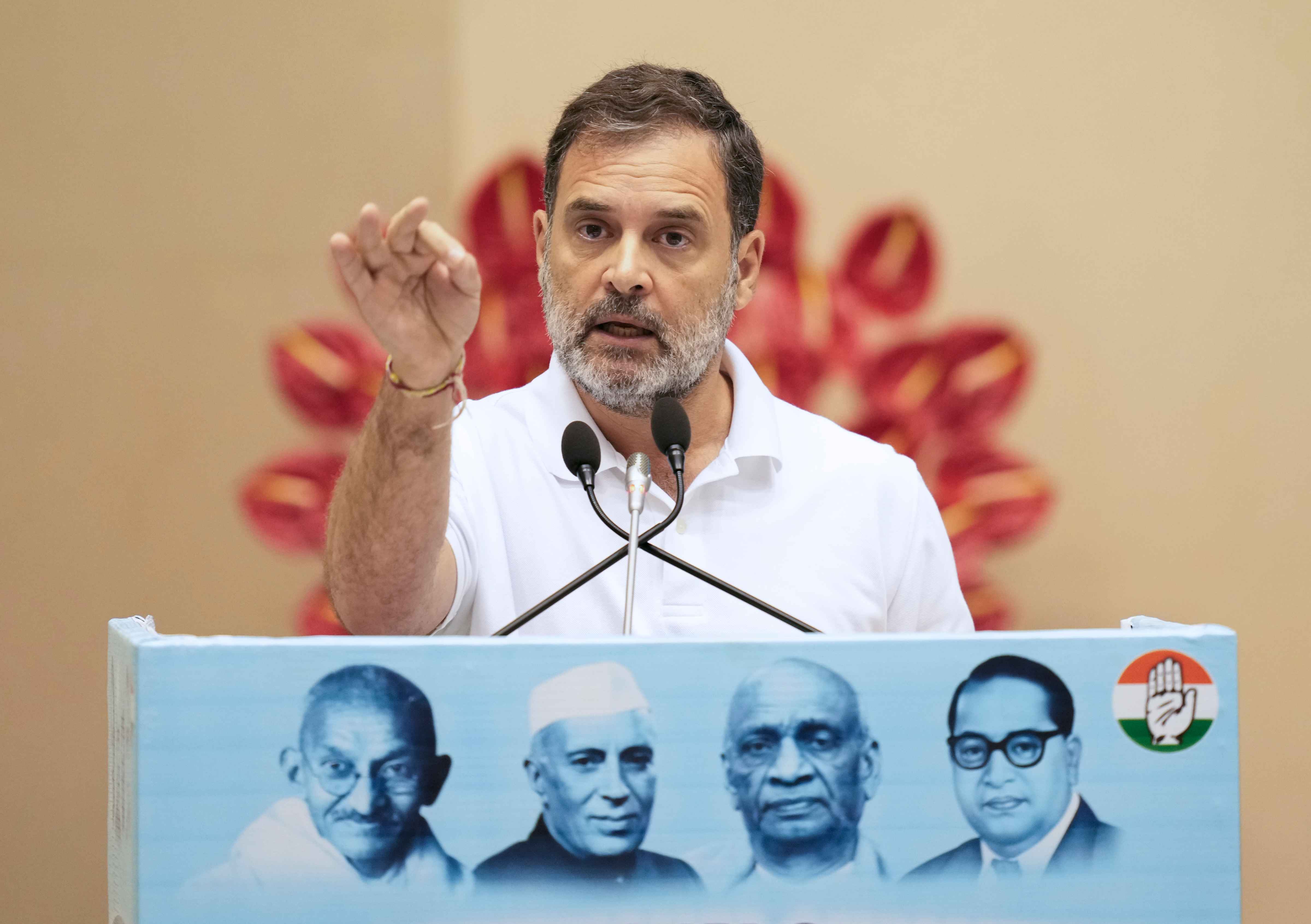 जब कांग्रेसियों के नारों ने राहुल गांधी को कर दिया 'बेचैन', देखिए हुआ क्या