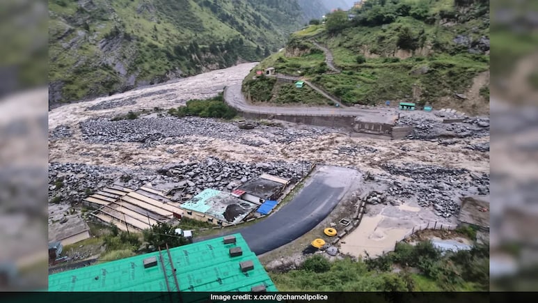 Uttarakhand Hit By Rains, Badrinath Highway Blocked At 5 Locations Uttarakhand Hit By Rains, Badrinath Highway Blocked At 5 Locations