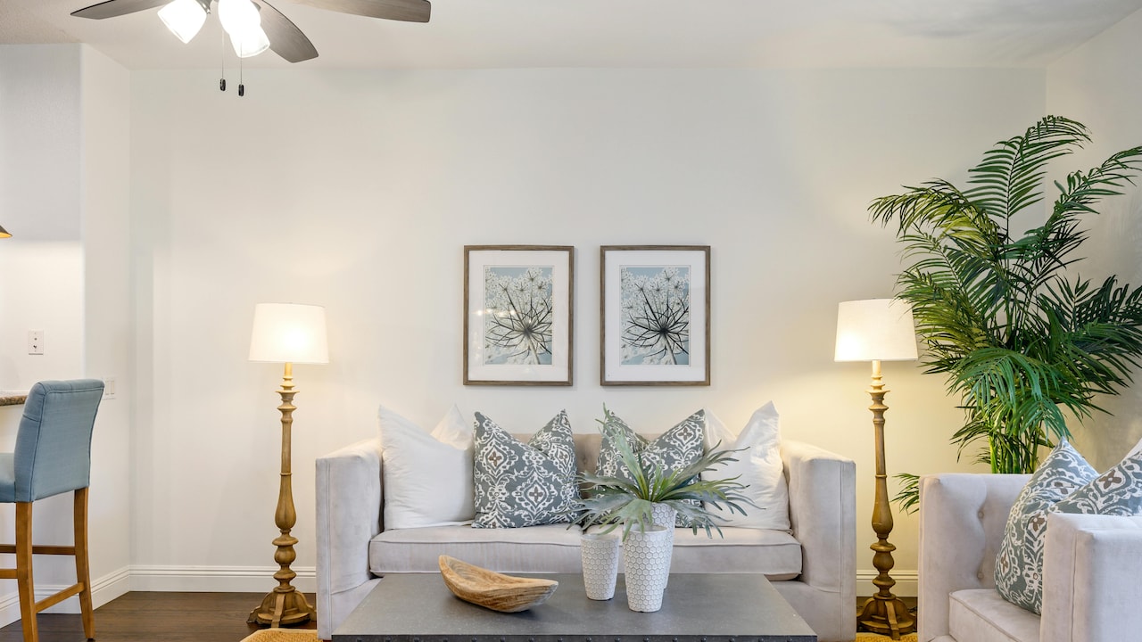 Bring Cosy Ambiance At Home With Top Floor Lamps On Myntra 