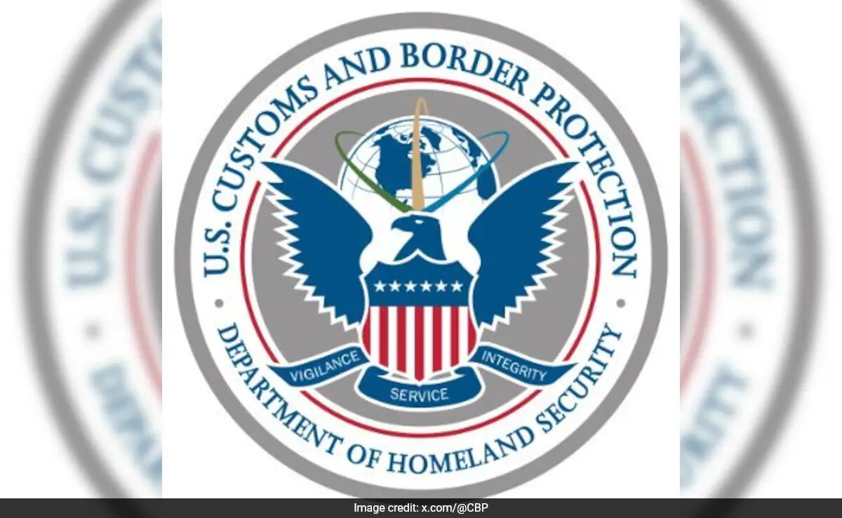 Двама индийски граждани бяха арестувани от американските власти за незаконно