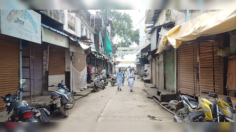 यहां स्मार्ट मीटर के खिलाफ हुआ ऐसा जनआंदोलन, पूरा गुलाबगंज हो गया बंद, जानें - पूरा मामला