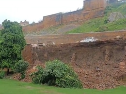 जयपुर में भारी बारिश, आमेर महल की सालों पुरानी दीवार गिरी; हाथी की सवारी पर लगी पाबंदी जयपुर में भारी बारिश, आमेर महल की सालों पुरानी दीवार गिरी; हाथी की सवारी पर लगी पाबंदी