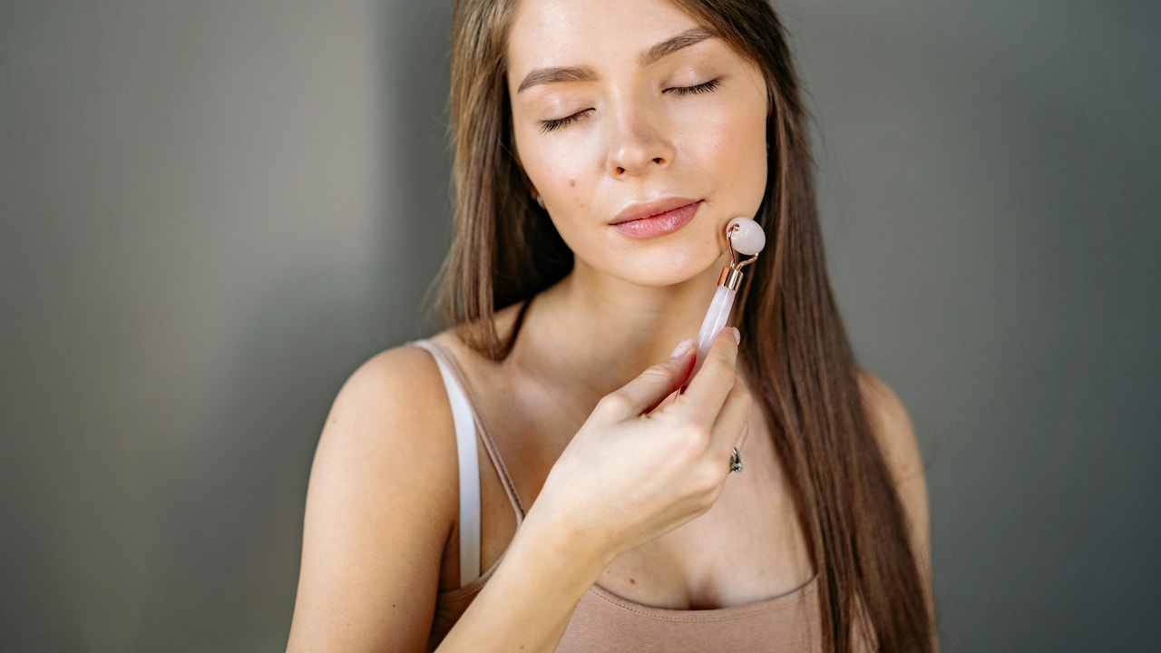 Is your face massager not working properly? Check these easy fixes and maintenance tips 