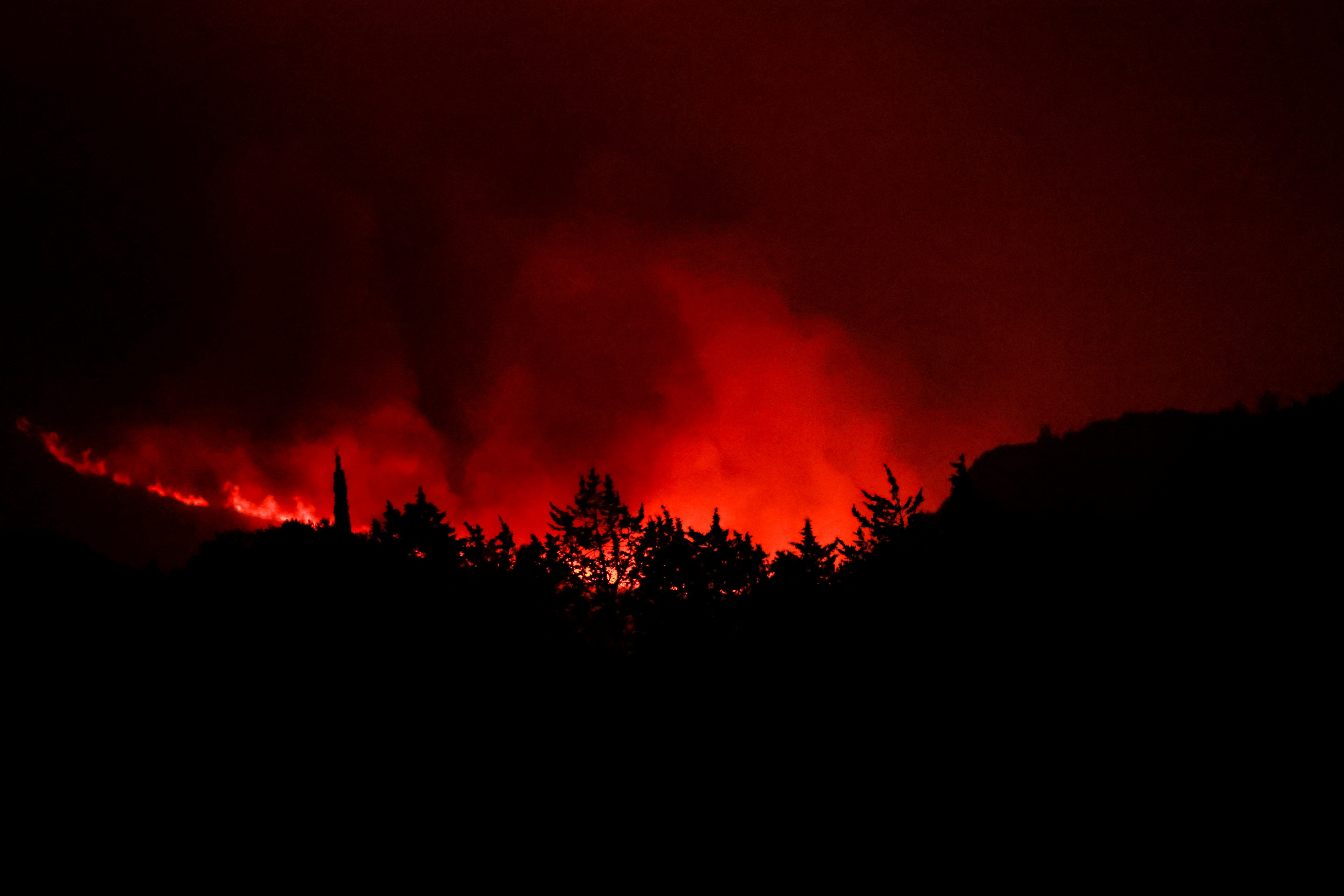 France Fights Biggest Wildfire Of The Year, Burns Through 27,000 Acres