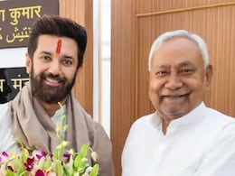 135 पर दांव, 1 में जमा था पांव... तो क्या इसलिए नीतीश पर बदले-बदले हैं चिराग पासवान के सुर? 135 पर दांव, 1 में जमा था पांव... तो क्या इसलिए नीतीश पर बदले-बदले हैं चिराग पासवान के सुर?