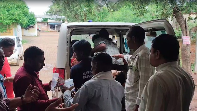 UP Woman Kills Self, 2 Children As Husband Refuses To Give Money For 'Gutkha' UP Woman Kills Self, 2 Children As Husband Refuses To Give Money For 'Gutkha'