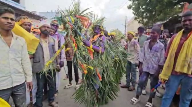 रतलाम में विश्व आदिवासी दिवस की धूम रतलाम में विश्व आदिवासी दिवस की धूम