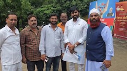 विरोध का अनोखा तरीका ! कांग्रेस ने गिनीज बुक में किया अप्लाई, दावा- 450 बार टूटी नर्मदा पाइप लाइन