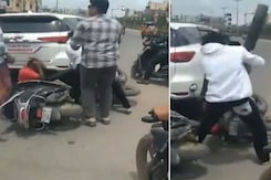 Hyderabad Road Rage: AIMIM Leader Booked for Assaulting Biker With Plastic Bat Hyderabad Road Rage: AIMIM Leader Booked for Assaulting Biker With Plastic Bat