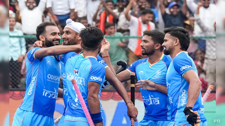 Hockey Asia Cup 2025: भारत ने बदला प्वॉइंट्स टेबल का पूरा समीकरण, जापान को हराकर पहुंची टॉप पर Hockey Asia Cup 2025: भारत ने बदला प्वॉइंट्स टेबल का पूरा समीकरण, जापान को हराकर पहुंची टॉप पर