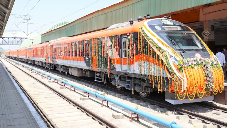 Nagpur Vande bharat: नागपूर-पुणे 'वंदे भारत' पहिल्याच दिवशी लेट, 'या' कारणामुळे कोलमडलं वेळापत्रक