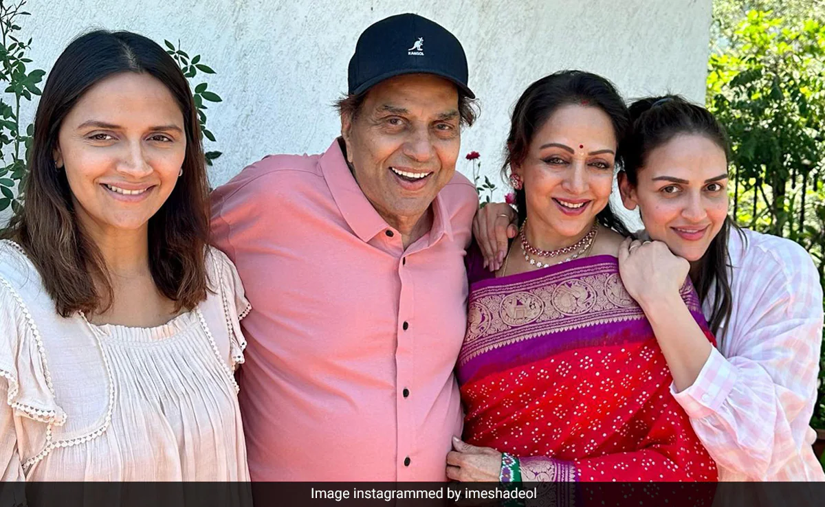 When Esha Deol Met Dharmendra's First Wife Prakash Kaur For The First Time In 30 Years
