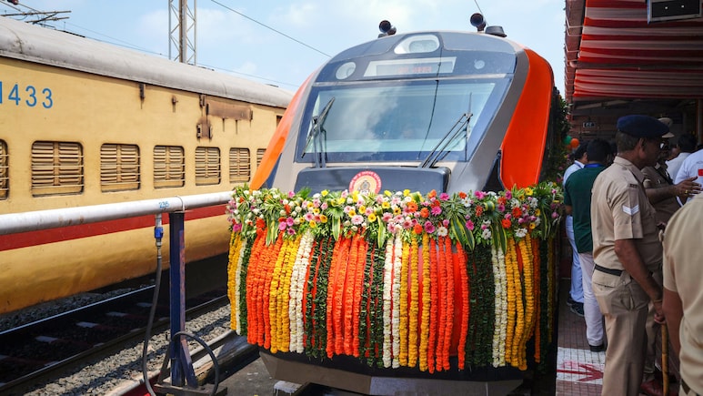 Vande Bharat Train Guide: CC vs EC, Ticket Price, Food, Routes And Sleeper Plans