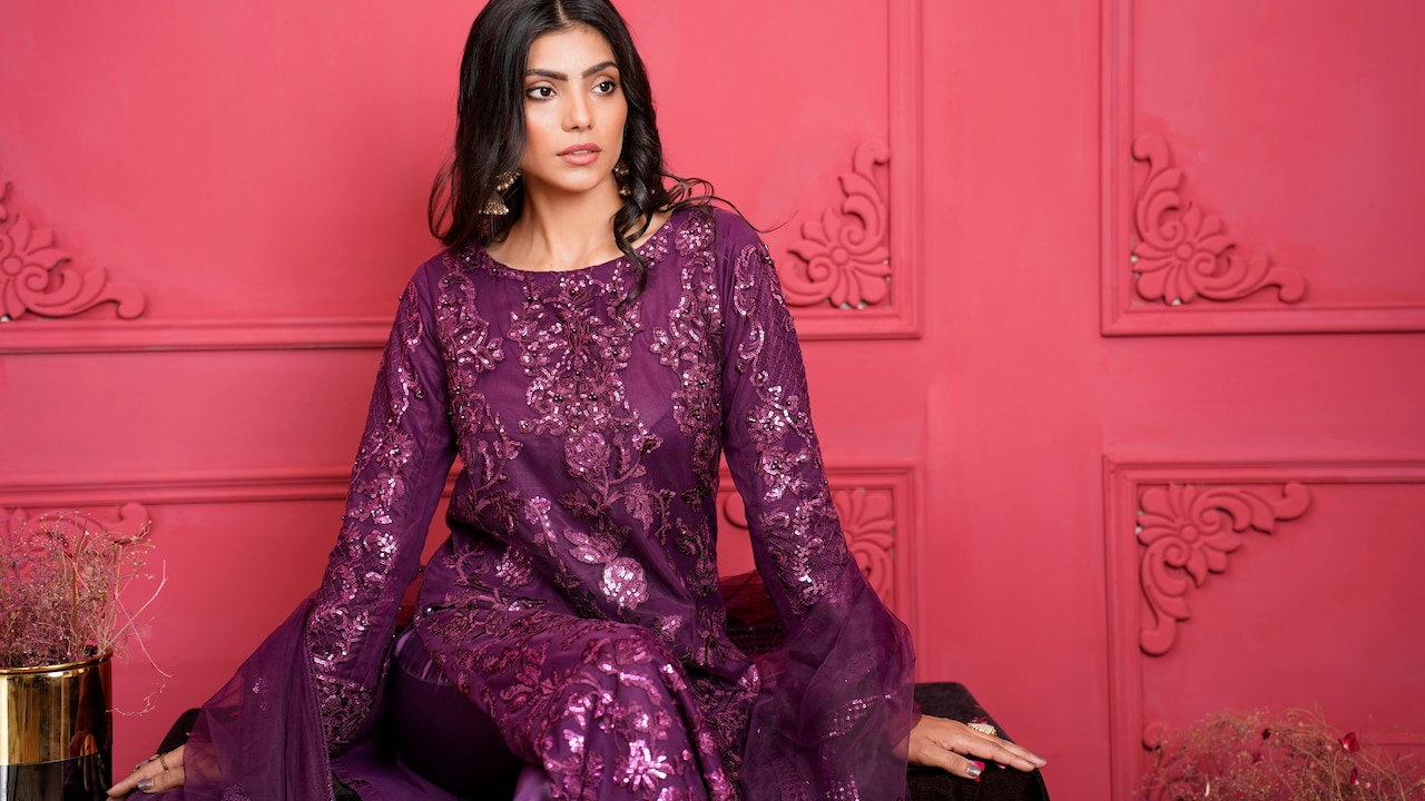 Get Ethnic Dresses For Women This Festive And Casual Outings From Myntra