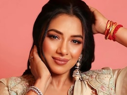 TV की अनुपमा ने सौतेली बेटी के खिलाफ मानहानि मामले में कोर्ट में दर्ज कराया बयान, मांगा 50 करोड़ रुपए मुआवजा TV की अनुपमा ने सौतेली बेटी के खिलाफ मानहानि मामले में कोर्ट में दर्ज कराया बयान, मांगा 50 करोड़ रुपए मुआवजा