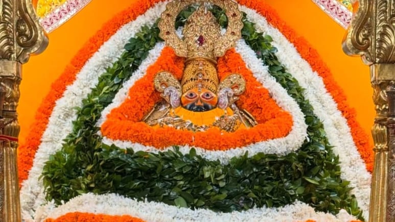 Khatushyamji: तिरंगे फूलों से सजा खाटूश्यामजी का दरबार, 3 दिन तक भक्तों की रहेगी भारी भीड़