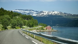 10 International Borders You Can Cross On Foot Without Hassle