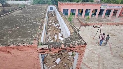 हनुमानगढ़ में भरभराकर गिरी सरकारी स्कूल की 80 फीट लंबी छत, प्रशासन में मचा हड़कंप
