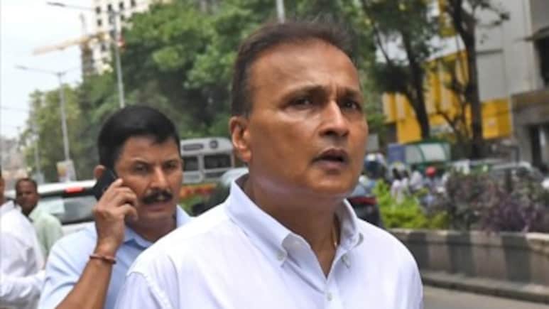 ईडी ने अनिल अंबानी ग्रुप की 3,000 करोड़ से ज़्यादा की संपत्तियां अटैच कीं, पाली हिल वाला घर भी शामिल