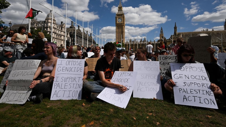 Demonstrators Seeking Release Of Gaza Hostages To March In London Demonstrators Seeking Release Of Gaza Hostages To March In London