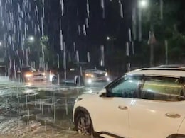Jaipur Rain: जयपुर में 2 घंटे की मूसलाधार बारिश सड़कें बन गईं दरिया, राजधानी में चारों तरफ पानी ही पानी Jaipur Rain: जयपुर में 2 घंटे की मूसलाधार बारिश सड़कें बन गईं दरिया, राजधानी में चारों तरफ पानी ही पानी