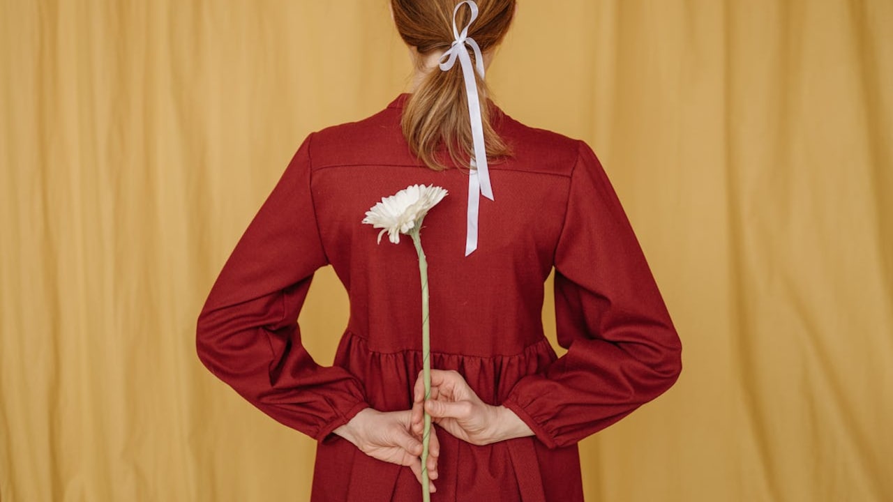 Explore stunning hair accessories for women