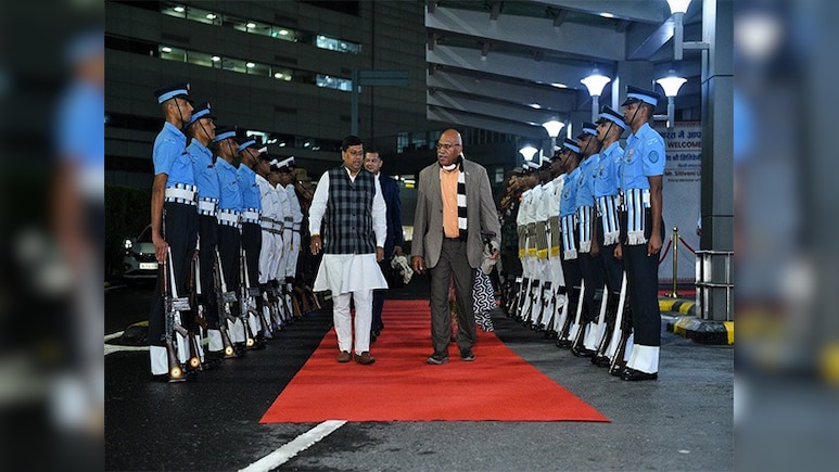 भारत पहुंचे फिजी के प्रधानमंत्री सिटिवेनी राबुका, पीएम मोदी और राष्ट्रपति मुर्मू से करेंगे मुलाकात