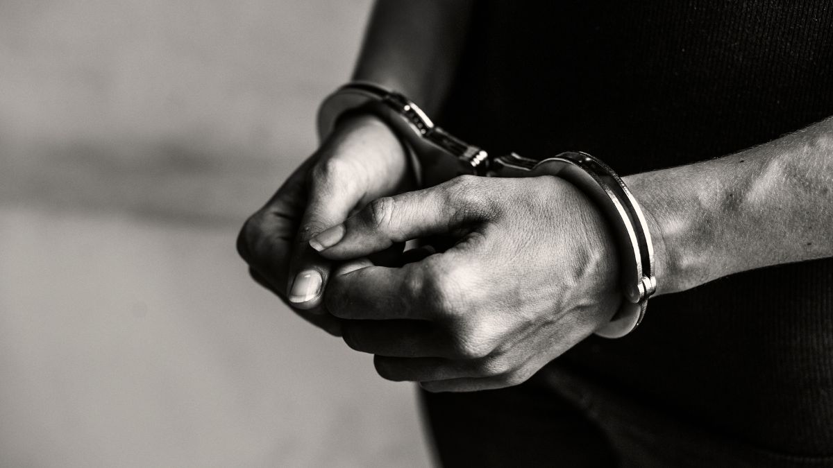 नोएडा में ताबड़तोड़ एनकाउंटर... कई थानों की पुलिस ने चलाया ऑपरेशन, चार बदमाशों को लगी गोली