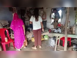 Crime News: बदमाशों ने ढाबा संचालक से की मारपीट, लूटपाट की घटना को दिया अंजाम, जानें - पूरा मामला Crime News: बदमाशों ने ढाबा संचालक से की मारपीट, लूटपाट की घटना को दिया अंजाम, जानें - पूरा मामला