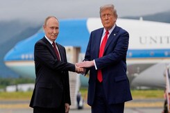 "Up To Zelensky Now": Trump After "10/10" Meet With Putin On Ukraine War "Up To Zelensky Now": Trump After "10/10" Meet With Putin On Ukraine War